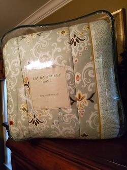 LAURA ASHLEY HOME KING COMFORTER SET