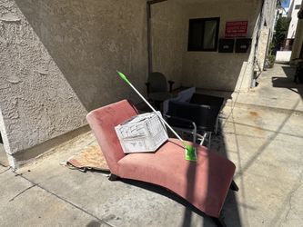 FREE CHAIRS, RUG AND TV'S