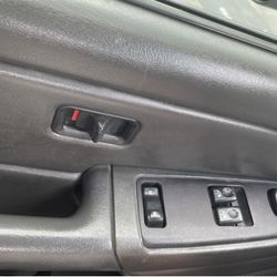 Front Door Panels Fit 03-06 Chevy GMC Trucks Or Suv 