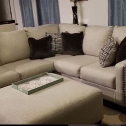 🔹 Fog 2 Pc Ashley Modern Couch Sectional🔹 Showroom Available 👍