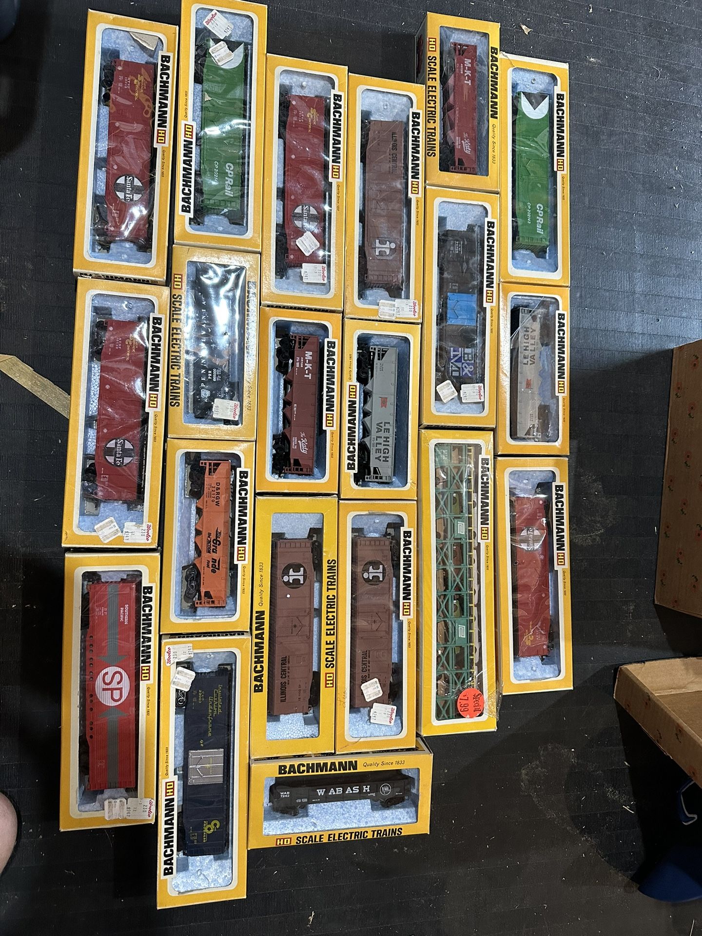Huge Ho Scale Train Lot