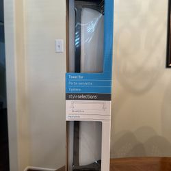 Towel  Bar NWOT 