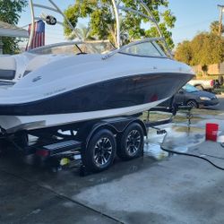 Yamaha Ar 210 Jet Boat