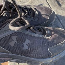 Men’s Tennis Shoes