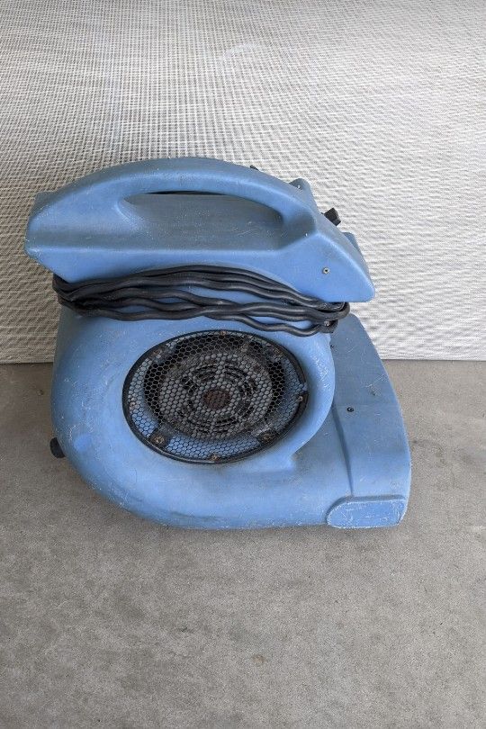 Used-Dri-Eaz, Air Mover, Sahara HD TulrboDryer, Blue,3speed, New One Was $529.00 Plus Tax