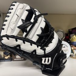Wilson A2000 FPBM 12” Fastpitch mitt LHT