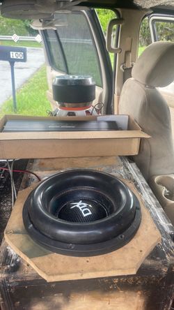 One day only read description to 12 inch DTC dreamsickles and 9.5k deaf bounce amp with cust