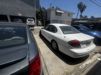 2005 Ford Taurus