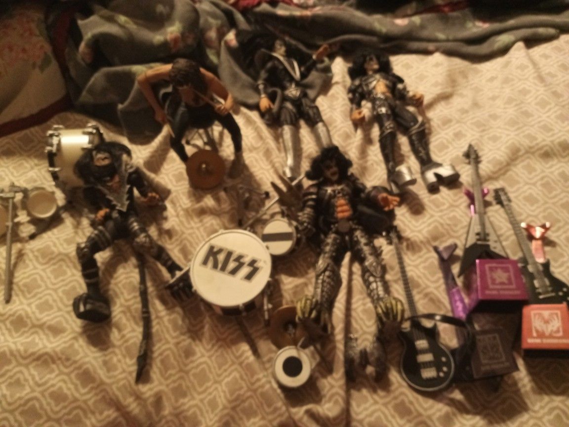 Kiss figurines with drumset and guitars collection