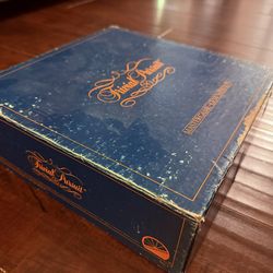 Original Trivial Pursuit Board Game 1983