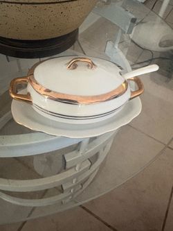 Porcelain Empire, 1572, Sugar Bowl w/Lid, Spoon White Porcelain Gold.