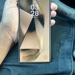 samsung s24 ultra good condition 