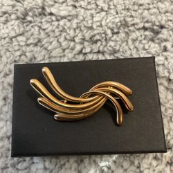 Vintage Goldtone Brooch,by KREMENTZ 