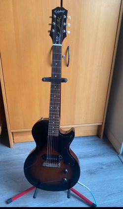 2025 Epiphone Les Paul Jr $ or trade for bass