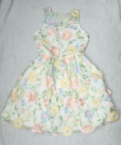 ✅️ Girls Floral Dress w/ 3D Petals• Size 16• New Condition• $20firm