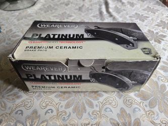 Carquest Wearever Platinum Ceramic Front Brake Pads PXD600H / PNAD600