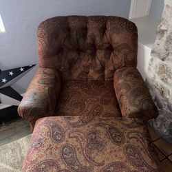 Oversized Chair With Ottoman 