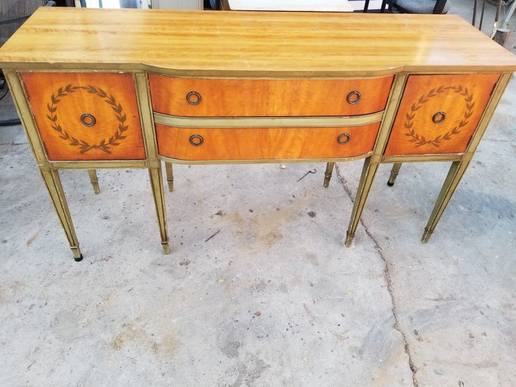 Stiehl Furniture Console Buffet Side Table