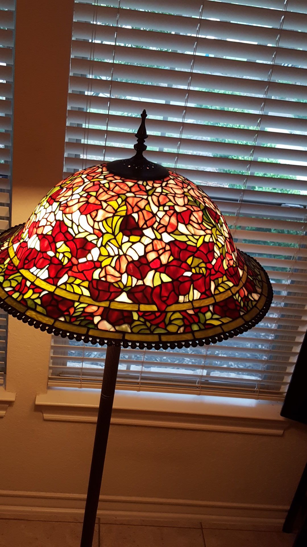 Reduced, Beautiful Stain Glass Lamp