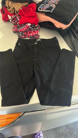 Levi’s ultra high rise skinny jeans