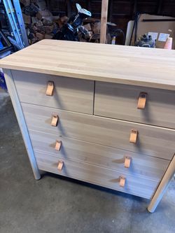 5-Drawer Dresser – Solid Birch + Leather Pulls