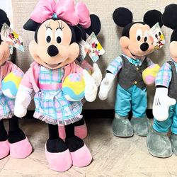 Disney 23” Tall Easter Mickey & Minnie Mouse Greeters