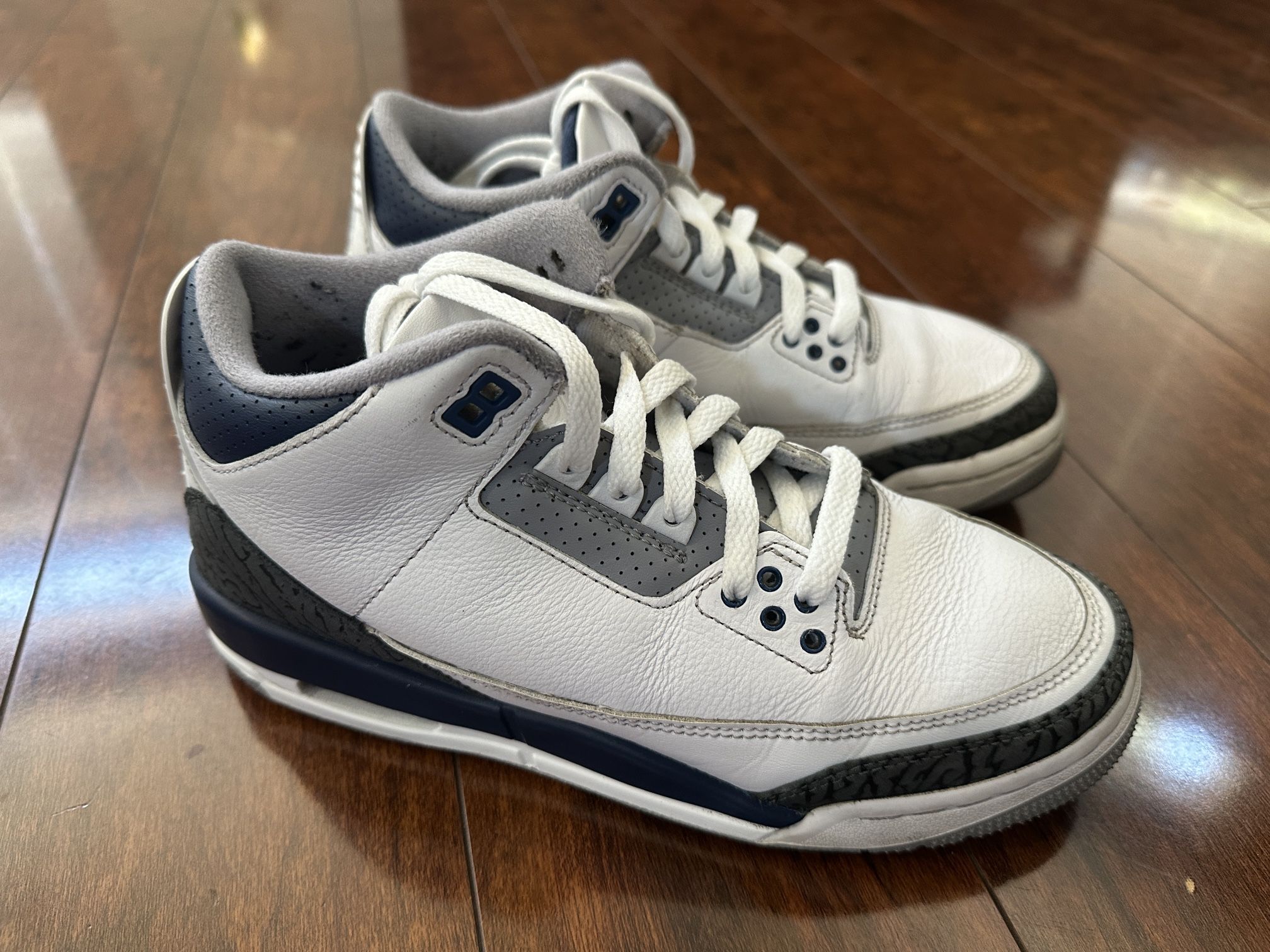 Jordan 3 Midnight Size 6.5Y