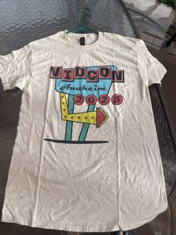 VIDCON ( SIGNED ) exclusive release and Vidcon Anaheim CA, ( SIGNED ) T-Shirt.