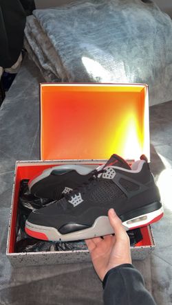 Jordan 4 Retro Bred (2019) *Sold