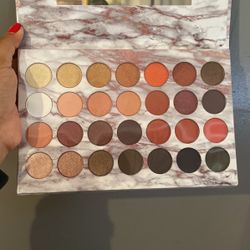 Venus Palate ( Px Look Cosmetics )