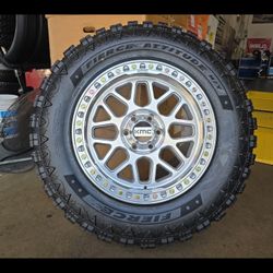 20" KMC rims w/ 35" Goodyear Tires