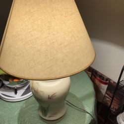 Vintage Beautiful Asian Vase Table Lamp