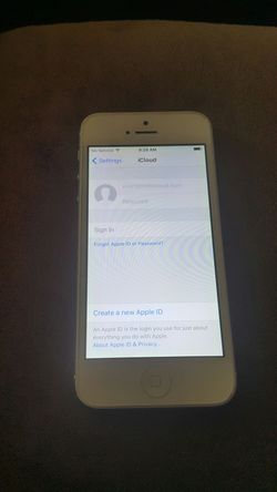 AT&T or Cricket Apple iPhone 5 16GB