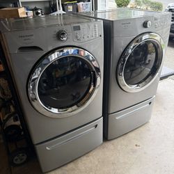 Frigidaire Affinity Deluxe Washer/Dryer 