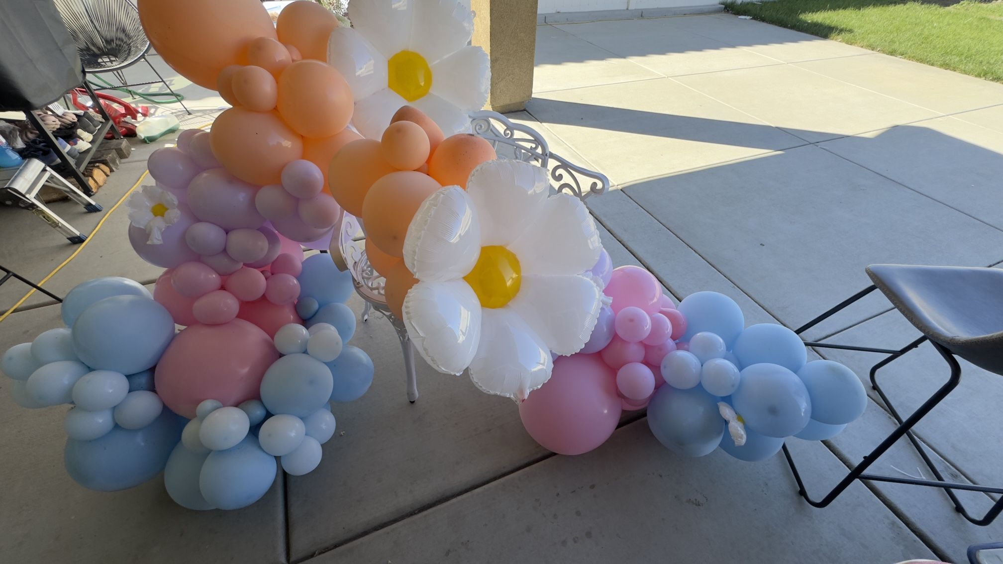 Free balloon arch