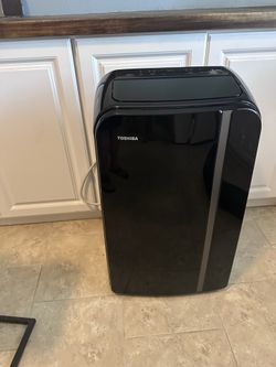 Toshiba 12,500 BTU Portable Air Conditioner – Excellent Condition