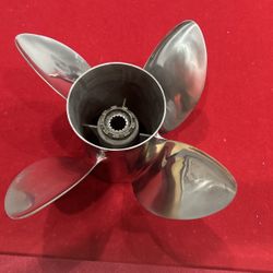 Hill Marine15 By 30 Pitch 250$