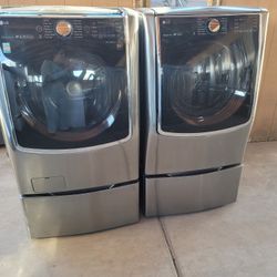 LG Steam Jumbo Washer And Dryer Electric 