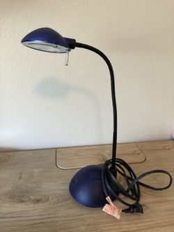 Desk lamp