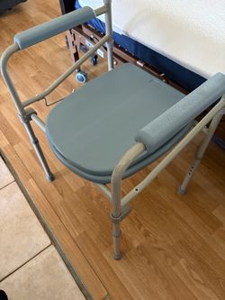 Bedside commode