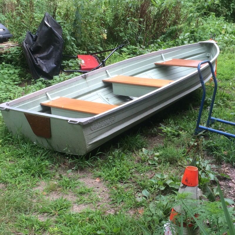Vintage 1960's 12 foot Starcraft jon boat