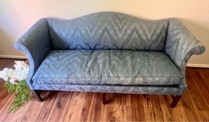 Vintage Southwood Chippendale Camelback Sofa – Blue Flame Stitch