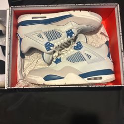 Jordan 4 Military Blue  Size 12