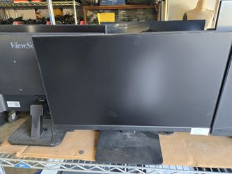 22" LCD LIKE NEW