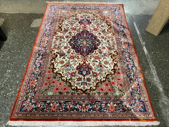 Red Floral Pattern 4.5’x6.5′ Area Rug