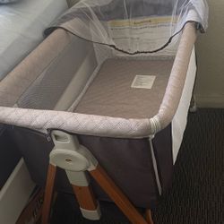 Bassinet/crib