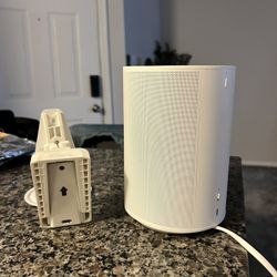 Sonos era 100 Speakers With Wall Mount (2 Available) 