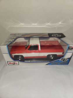 Maisto  1974 Chevrolet Cheyenne.