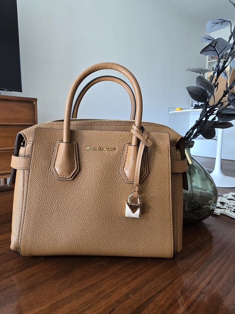 Micheal Kors Bag Tan
