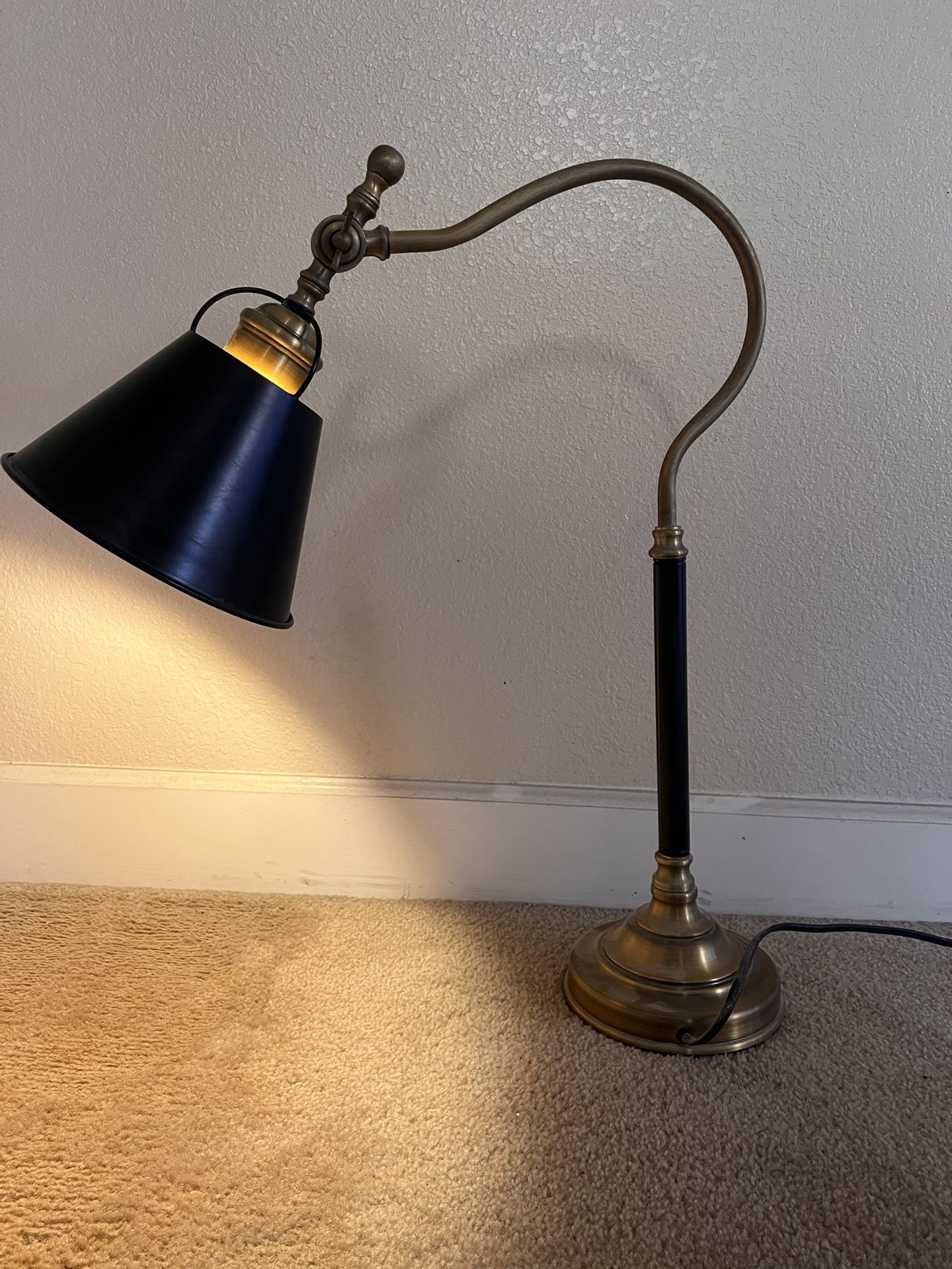 Vintage-Style Brass Desk Lamp
